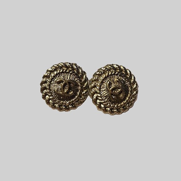 CHANEL Set of 2 Gold CC Buttons Signed - Picture 1 of 2